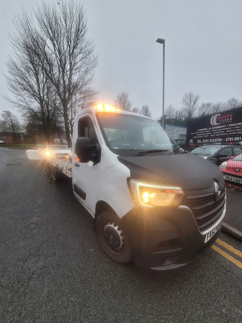 FastFitAutos Garage & MOT Centre at work